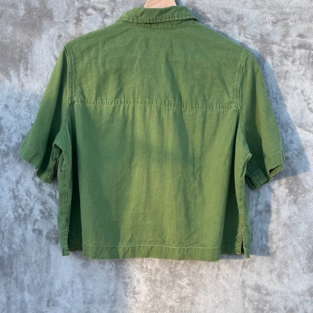 Universal Thread Women’s Olive Utility cropped box fit Button-Up Shirt – Size M - Picture 12 of 15